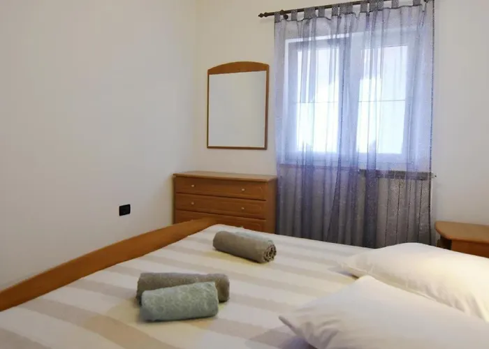 Klimatisierte In Valica Mit Grossem Garten By Interhome Apartman
